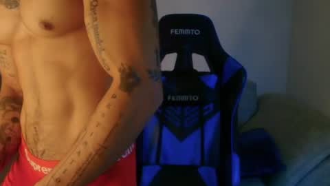 Snapshot of thomas_fit1 chatting on 07-02-26, 12:22 Thomas 3 JUST STAY AND BE MY LAST LOVE online show from 07-02-26, 12:22