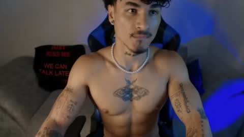 Snapshot of thomas_fit1 chatting on 07-10-26, 02:19 Thomas 3 JUST STAY AND BE MY LAST LOVE online show from 07-10-26, 02:19