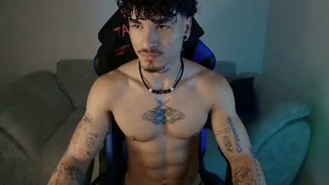 Snapshot of thomas_fit1 chatting on 07-19-26, 12:42 Thomas 3 JUST STAY AND BE MY LAST LOVE online show from 07-19-26, 12:42