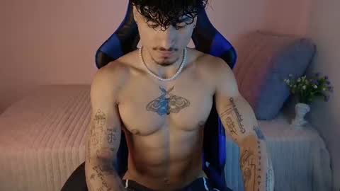 Snapshot of thomas_fit1 chatting on 07-31-26, 12:59 Thomas 3 JUST STAY AND BE MY LAST LOVE online show from 07-31-26, 12:59