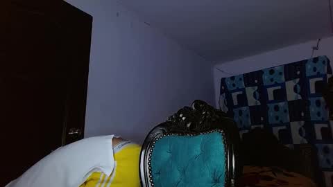 Snapshot of thomas_may4rs chatting on 11-10-25, 04:00 ---Thomas--- online show from 11-10-25, 04:00