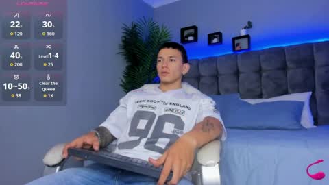 Thomas online show from 03-31-26, 01:22