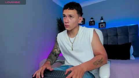 Thomas online show from 04-26-26, 02:37