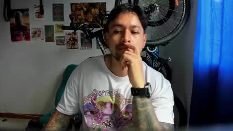 Thomas online show from 11-24-25, 04:40