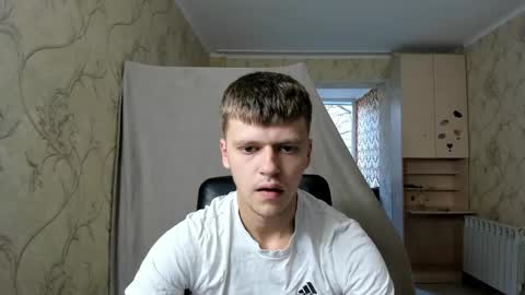 Tomas online show from 10-18-25, 01:23