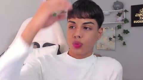 Thomas online show from 11-18-25, 06:40