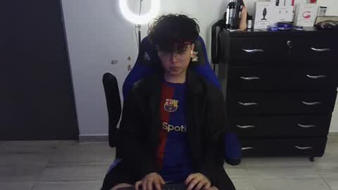 VALERIA online show from 02-18-25, 04:37