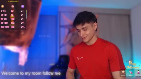 Thom Klein online show from 10-31-25, 05:25