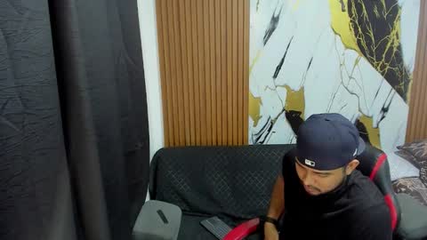 thomson_hot01 online show from 01-16-26, 05:22