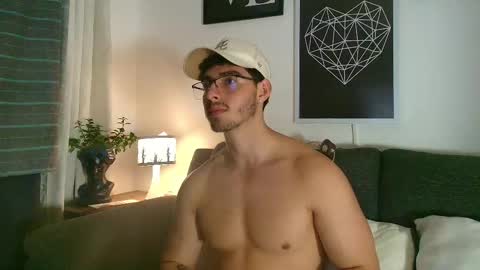 Snapshot of thomylov chatting on 02-17-26, 05:04 thomylov online show from 02-17-26, 05:04