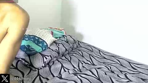 thonyxxx_ online show from 03-18-26, 06:05