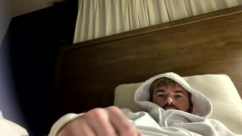 Snapshot of thor25_ chatting on 02-03-26, 03:15 The Play Den online show from 02-03-26, 03:15