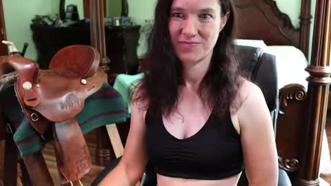 ThornburyRose online show from 06-05-26, 04:13
