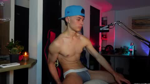 Snapshot of thoroughbredxx chatting on 03-02-26, 01:08 L e a n d e r 25OFF ON MY OF online show from 03-02-26, 01:08