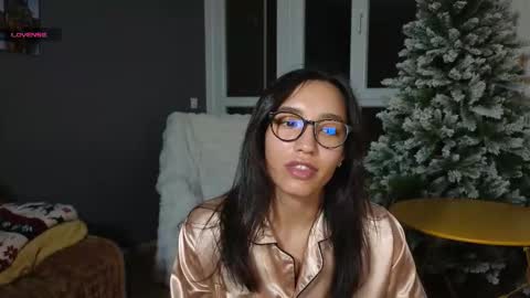 tia_j online show from 01-08-26, 08:00