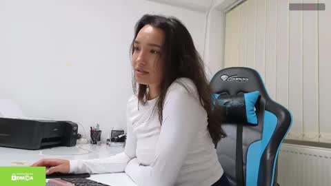 tia_j online show from 02-03-26, 06:02