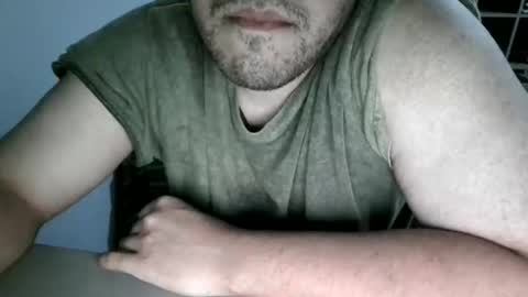 Snapshot of tiago2588 chatting on 03-31-26, 12:01 tiago2588 online show from 03-31-26, 12:01