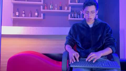 Snapshot of tian_sex chatting on 05-05-26, 03:14 online show from 05-05-26, 03:14