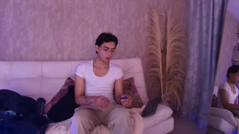 Snapshot of tian_sex chatting on 05-08-26, 03:34 online show from 05-08-26, 03:34