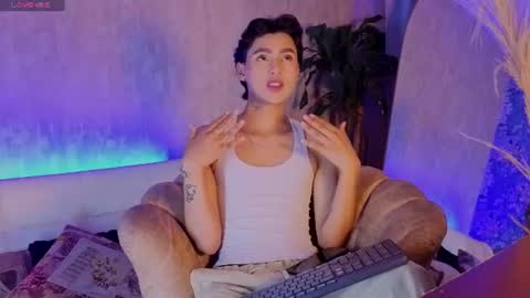 Snapshot of tian_sex chatting on 06-16-26, 08:44 online show from 06-16-26, 08:44