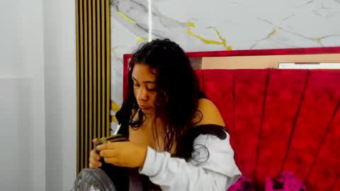 tiana_hots online show from 04-17-26, 02:03
