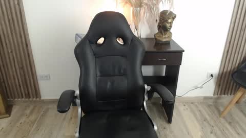 LIA online show from 04-28-26, 03:28