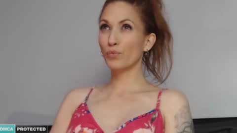 Snapshot of tiannarae chatting on 06-30-26, 01:50 TIANNA online show from 06-30-26, 01:50