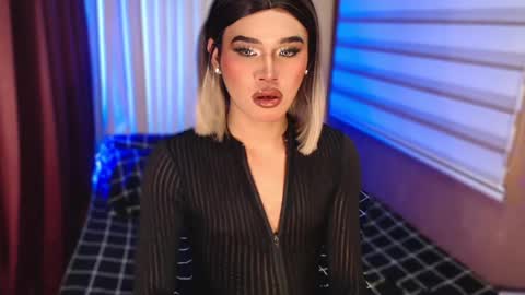 Snapshot of tiara_perezx chatting on 11-10-25, 07:24 Sam online show from 11-10-25, 07:24