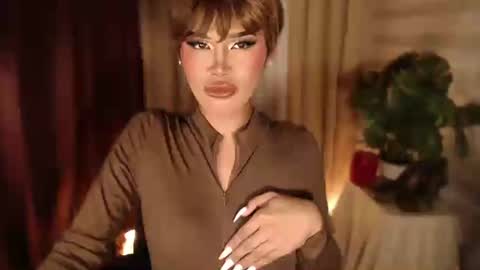 Snapshot of tiara_perezx chatting on 01-16-26, 05:22 Sam online show from 01-16-26, 05:22