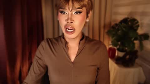 Snapshot of tiara_perezx chatting on 01-16-26, 05:28 Sam online show from 01-16-26, 05:28