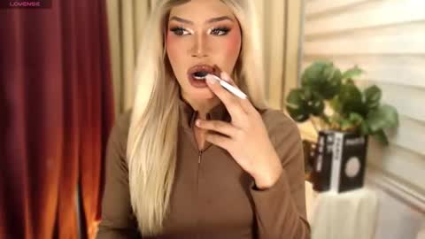 Snapshot of tiara_perezx chatting on 03-01-26, 05:59 Sam online show from 03-01-26, 05:59