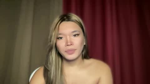 Snapshot of tiaragodhere chatting on 02-25-26, 12:20 Ms. Tiara online show from 02-25-26, 12:20