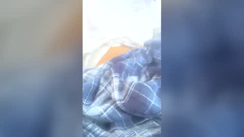 tiburon_8 online show from 04-24-26, 10:23