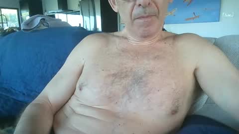 Snapshot of tied__up chatting on 02-01-25, 04:44 JustMe online show from 02-01-25, 04:44