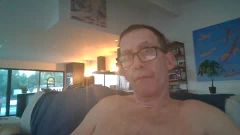 Snapshot of tied__up chatting on 02-26-25, 02:25 JustMe online show from 02-26-25, 02:25