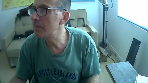 JustMe online show from 06-21-26, 09:39