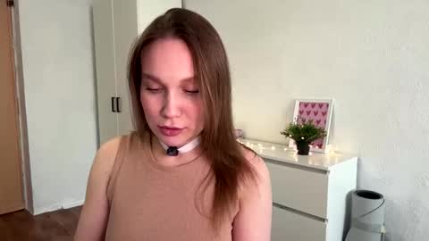 Snapshot of tierraslusar chatting on 03-15-26, 02:12 Kallie online show from 03-15-26, 02:12