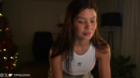 Snapshot of tifalock_ chatting on 12-04-24, 08:51 Tifa online show from 12-04-24, 08:51