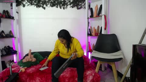 Tifanny Nails  online show from 04-04-26, 12:46