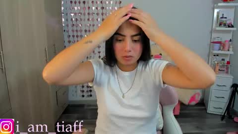 Snapshot of tifany_tay2 chatting on 02-07-26, 04:27 hey am julietha online show from 02-07-26, 04:27