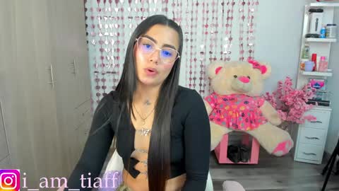 Snapshot of tifany_tay2 chatting on 04-03-26, 03:37 hey am julietha online show from 04-03-26, 03:37