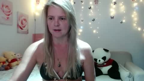 Tifany online show from 03-11-26, 10:32