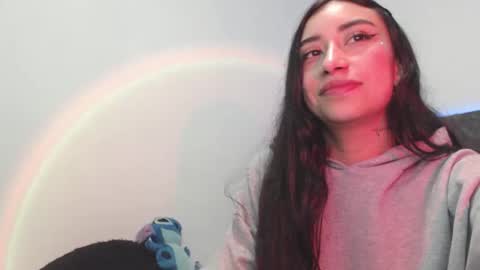 Snapshot of tiffani_hott_ chatting on 10-25-25, 06:21 TIFANI online show from 10-25-25, 06:21