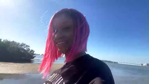 Tiffani Love online show from 01-09-25, 07:40