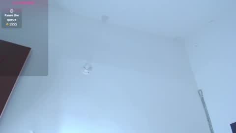 Tiffany online show from 09-20-25, 03:13