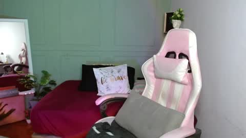 dont forget ask for custom vids  online show from 01-10-25, 05:15