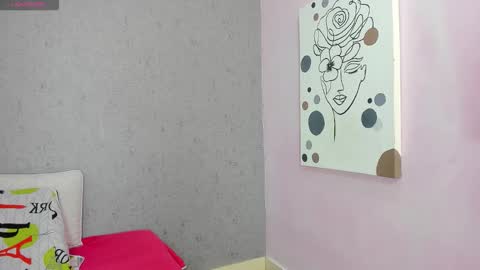 Snapshot of tiffany_mendez chatting on 10-10-25, 12:04 tiffany_mendez online show from 10-10-25, 12:04