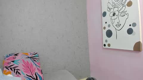 Snapshot of tiffany_mendez chatting on 10-16-25, 12:06 tiffany_mendez online show from 10-16-25, 12:06