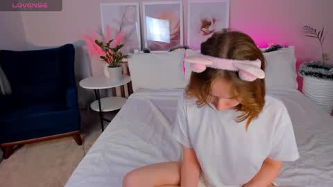 tiffany_roy online show from 01-10-25, 02:57