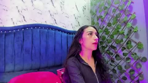 TiffanyDream8 online show from 06-25-26, 07:07